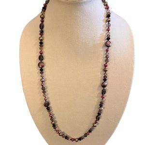 New natural stone necklace. Burgundy and gold necklace